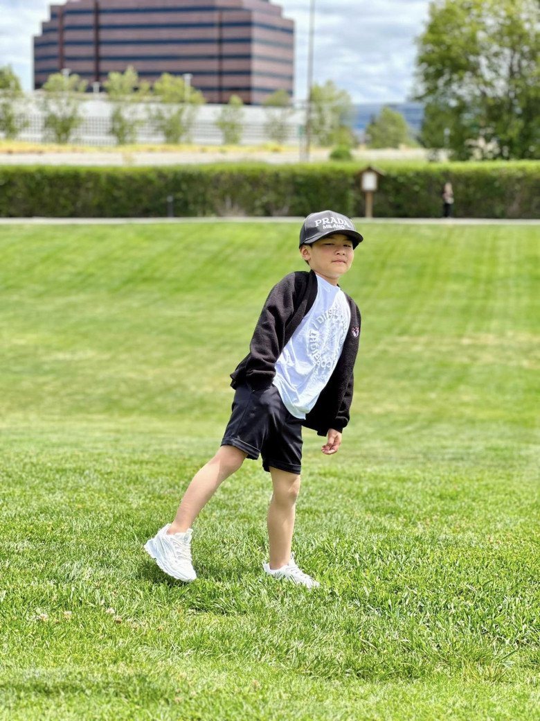 Con trai Đan Trường 6 tuổi có bạn gái, ăn mặc tựa phong cách Hoàng tử nhí nước Anh - 12