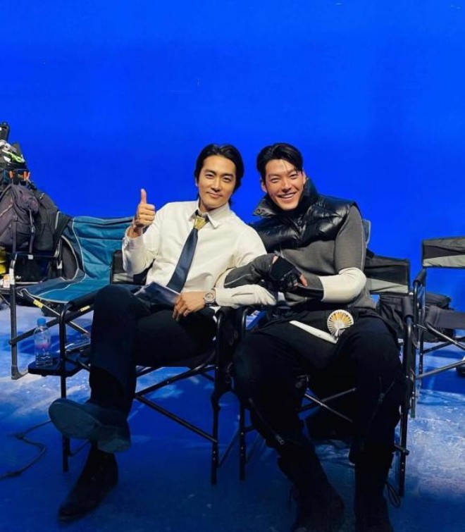 Cả hai dần dần hiểu tính cách của nhau.