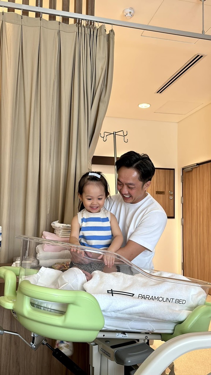 View - 2 lần đi đẻ kín bưng của Đàm Thu Trang, một chi tiết thể hiện "Trang đã lấy đúng chồng”