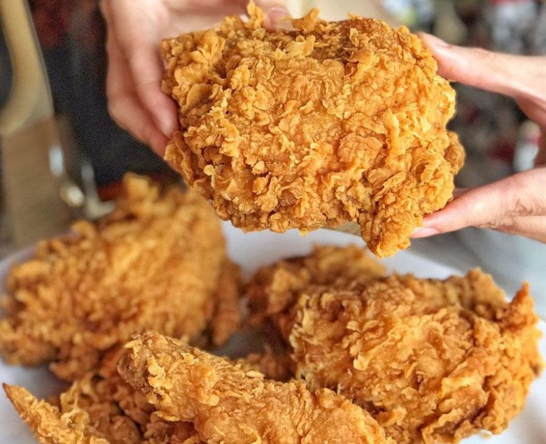 3 công thức làm gà rán KFC vàng ươm, giòn rụm ai ăn cũng tấm tắc ‘đỉnh của chóp’ - 13