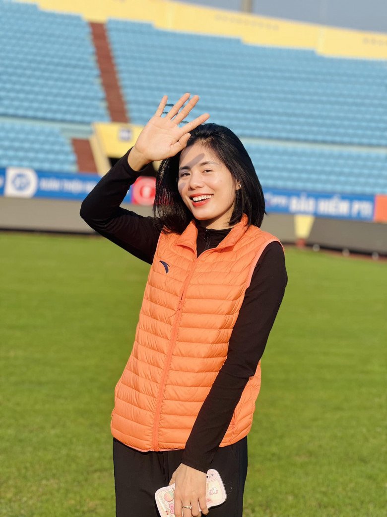 View - Chân dung mẹ Việt giành HCV điền kinh châu Á, phơi thóc cực khổ vẫn vững phong độ hoa hậu làng chạy