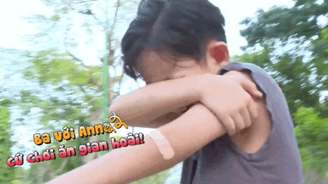 Phan Hiển bất ngờ bị chê trách khi có hành động thiên vị con gái Anna, anh trai Kubi bật khóc nói một câu ai cũng thương - 8