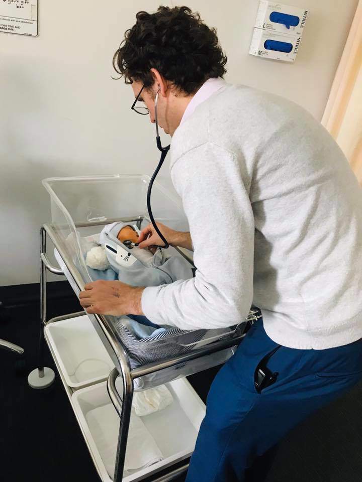 View - Mẹ Việt đi đẻ 5 ngày ở Úc hết 273 triệu đồng, đầu giường sản phụ luôn có nút đỏ, trục trặc sẽ kích hoạt toàn viện