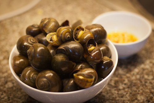 Mẹo luộc, pha nước chấm ốc siêu ngon - 1