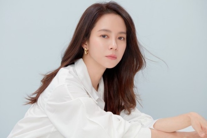 Song Ji Hyo là nữ diễn viên khá kín tiếng về chuyện gia đình.