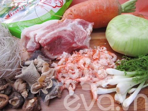 Cuối tuần làm nem rán nhân tôm thịt - 1