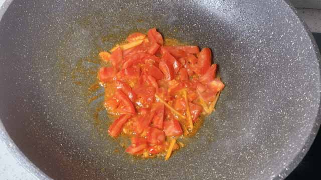 Cây này được ví là rau “ba cao”, canxi gấp 7 lần cà chua, ăn đều thanh nhiệt nhuận tràng - 6