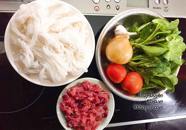 Cách làm phở xào thịt bò ngon không kém ngoài hàng - 1