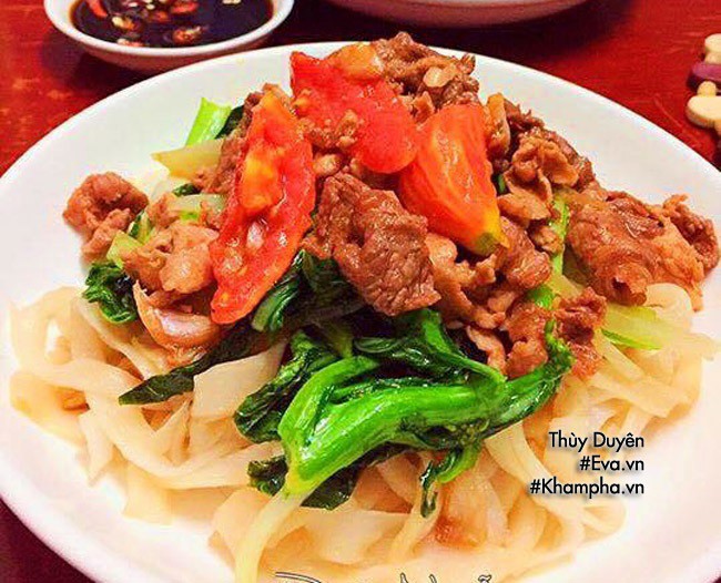 Cách làm phở xào thịt bò ngon không kém ngoài hàng - 10