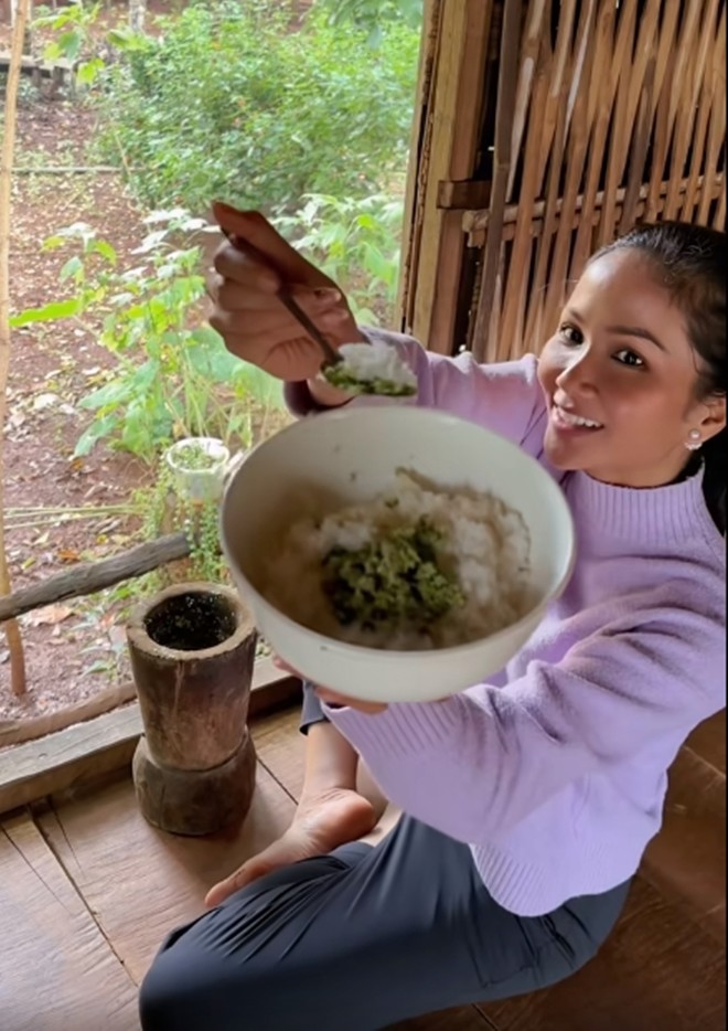 amp;#34;Hoa hậu nghèo nhất Việt Namamp;#34; về nhà làm món ăn dân dã mà lạ với đậu, thốt lên: Cực tốn cơm! - 14