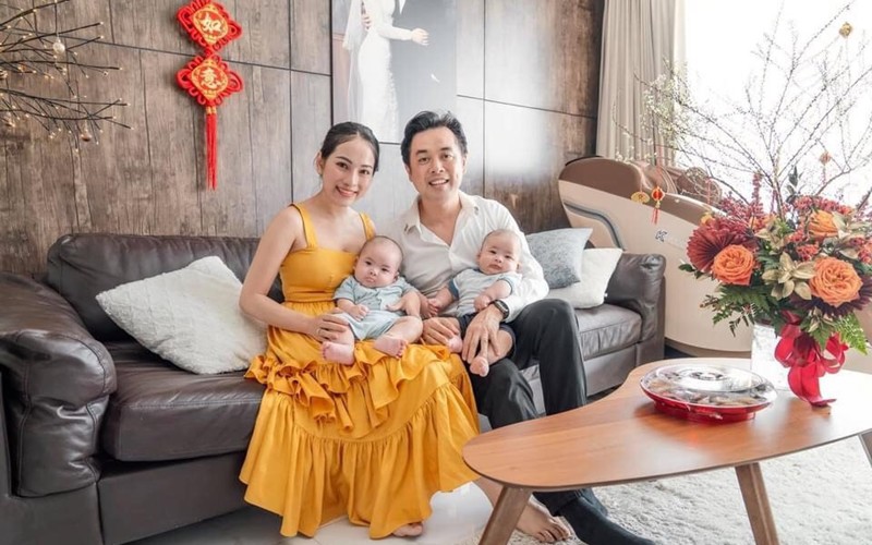 Ngôi nhà mà vợ chồng Dương Khắc Linh đã sống suốt 5 năm qua có diện tích 113 m2, 3 phòng ngủ, nằm trong khu chung cư cao cấp ở Quận 7. 
