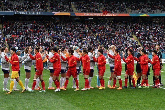 View - Tuyển nữ Việt Nam thất bại 0-3 trước Mỹ: Tinh thần chiến đấu kiên cường, nhận mưa lời khen từ CĐV