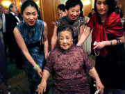 Sức khỏe - Không thích tập thể dục, nữ doanh nhân vẫn thọ 112 tuổi nói không có bí quyết gì nhưng con gái kể một chuyện khiến tất cả vỡ òa