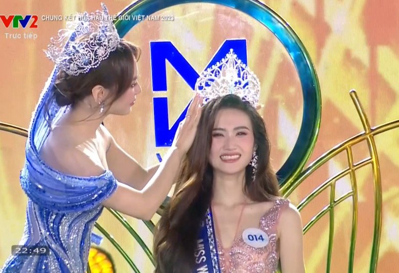 Trực tiếp Chung kết Miss World Vietnam 2023: Tân Hoa hậu gọi tên Huỳnh Trần Ý Nhi, 2 Á hậu tài sắc vẹn toàn - 2