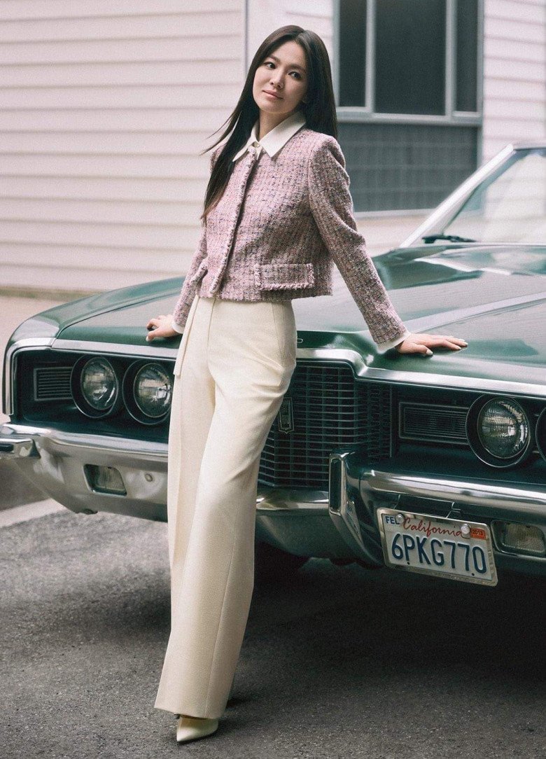 Chiếc quần giúp Song Hye Kyo từ 1m6 biến hình như người mẫu, chân dài miên man - 1