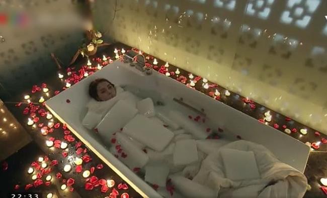 Huyền Trang Mù Tạt: Là nữ MC độc thân amp;#34;đắt giá nhất VTVamp;#34;, lên phim hay đóng vai amp;#34;gái hưamp;#34; - 12