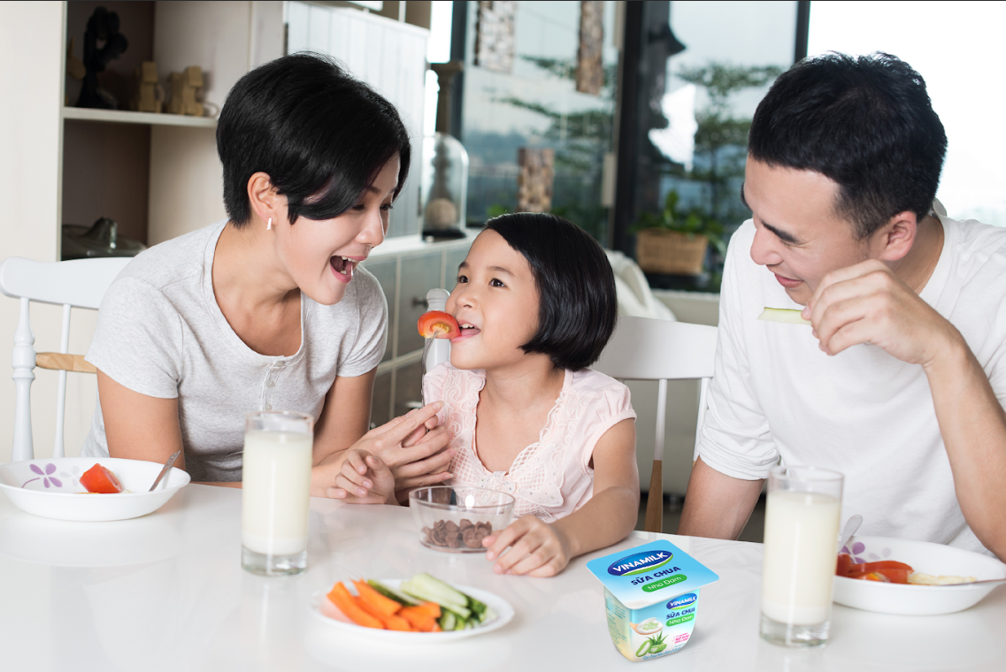 Sữa chua ít đường là một món ăn tuyệt vời mang lại nhiều lợi ích về sức khoẻ và ngoại hình