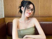 Làm đẹp - "Hot girl răng khểnh" mặc áo ống quyến rũ, chỉ nở nụ cười làm bao chàng say mê