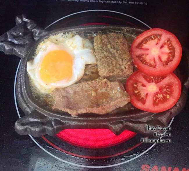 Bữa sáng no bụng với bò né ốp la đơn giản dễ làm - 7