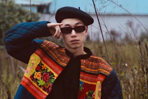 Double2T là chàng rapper trẻ được nhiều người yêu thích từ chương trình Rap Việt mùa 3.