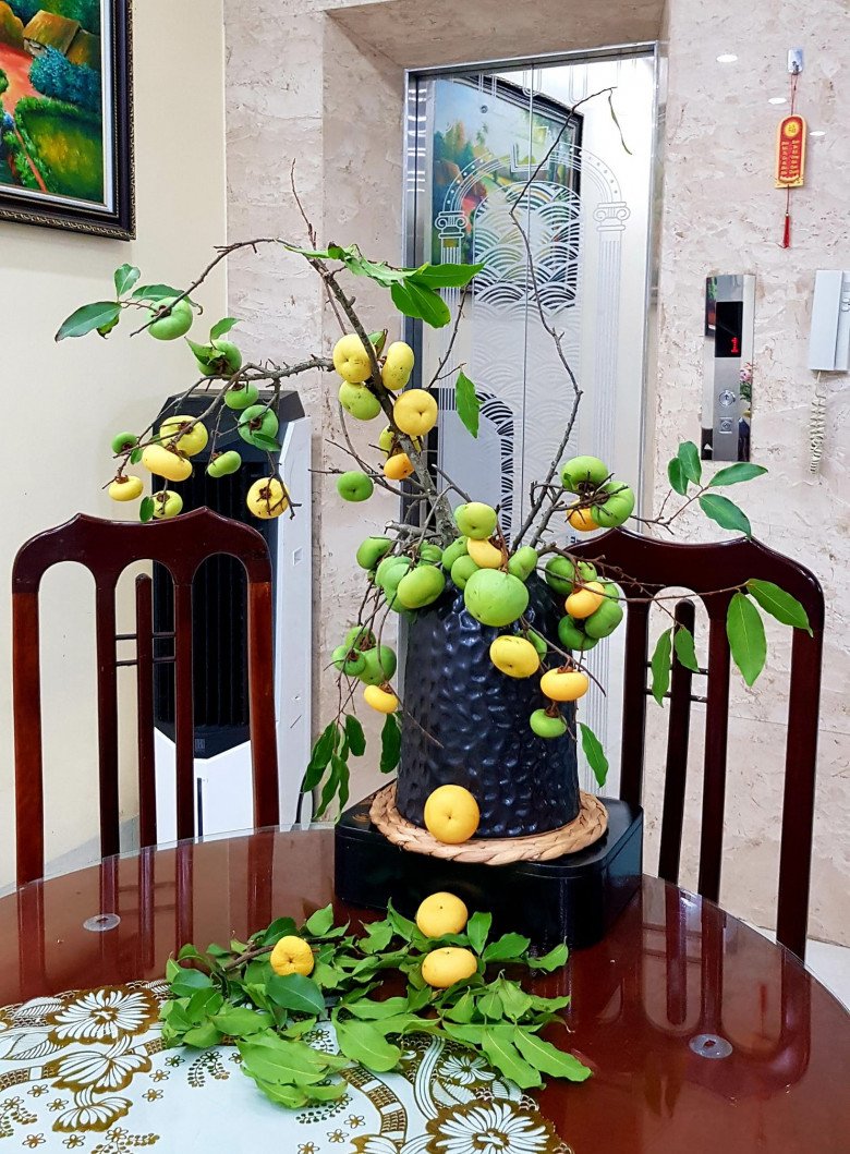 View - Trend cắm cành quả độc lạ: Loại cành quả của tuổi thơ được bán 250.000 đồng/cành, vừa đẹp mắt vừa thơm khiến chị em mê mẩn