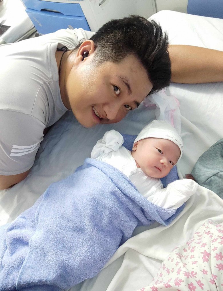 View - Mẹ bầu chia sẻ kinh nghiệm đặt bóng sinh thường chỉ tốn 1,5 triệu đồng, giúp chuyển dạ nhanh và ít đau