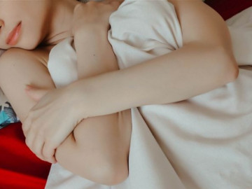 Câu nói của bạn trai lúc ân ái khiến cô gái đỏ mặt tía tai, ngày nào cũng sờ phía dưới kiểm tra