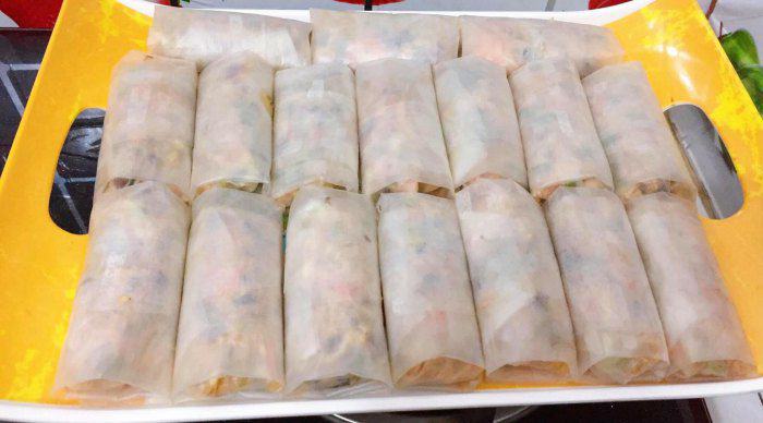 Cái nem nào cũng cuốn đều tăm tắp và đẹp 