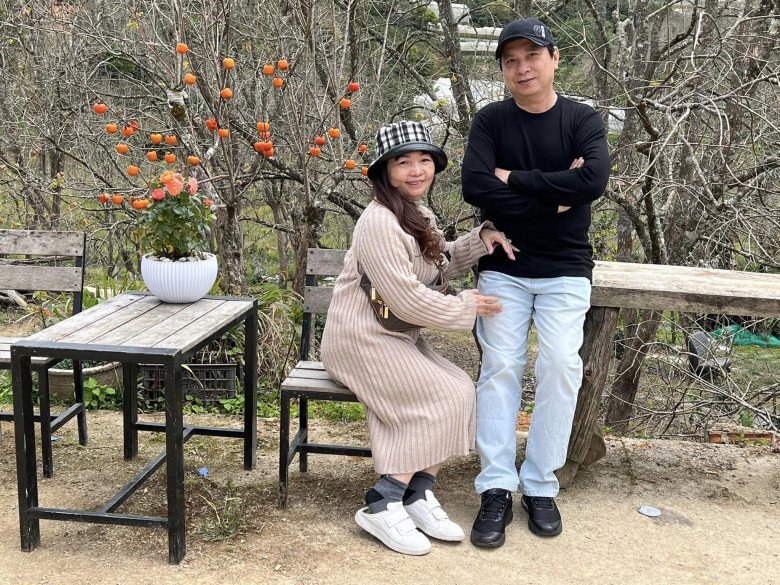 Bố mẹ Phan Hiển nổi tiếng có gia thế hiển hách, làm trong ngành bất động sản.