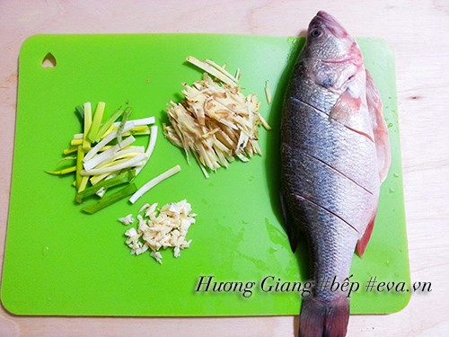 Cá hấp gừng hành nóng hổi nhìn thèm amp;#39;chảy nước miếngamp;#39; - 2
