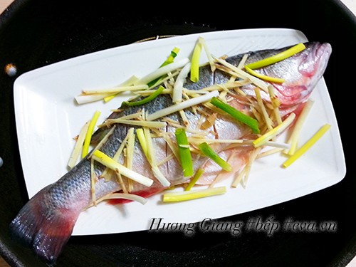 Cá hấp gừng hành nóng hổi nhìn thèm amp;#39;chảy nước miếngamp;#39; - 4