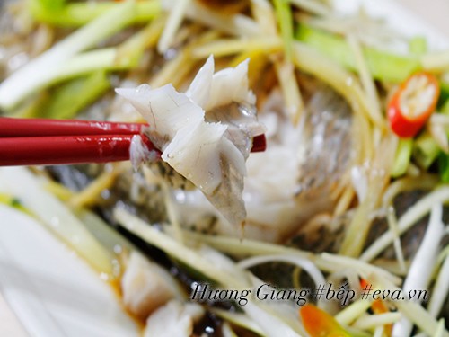 Cá hấp gừng hành nóng hổi nhìn thèm amp;#39;chảy nước miếngamp;#39; - 7