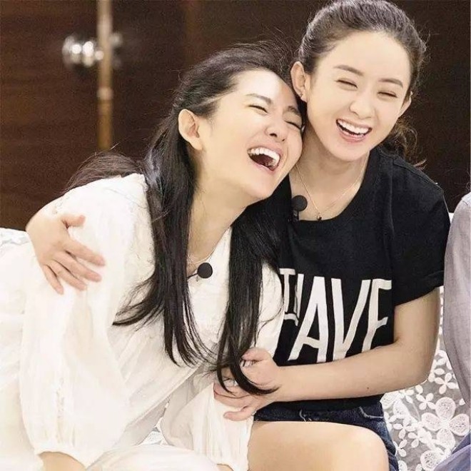 View - Triệu Lệ Dĩnh - Mỹ nhân Cbiz và tình bạn cảm lạnh: có hẳn nữ sư huynh, chưa đáng yêu bằng Dương Mịch