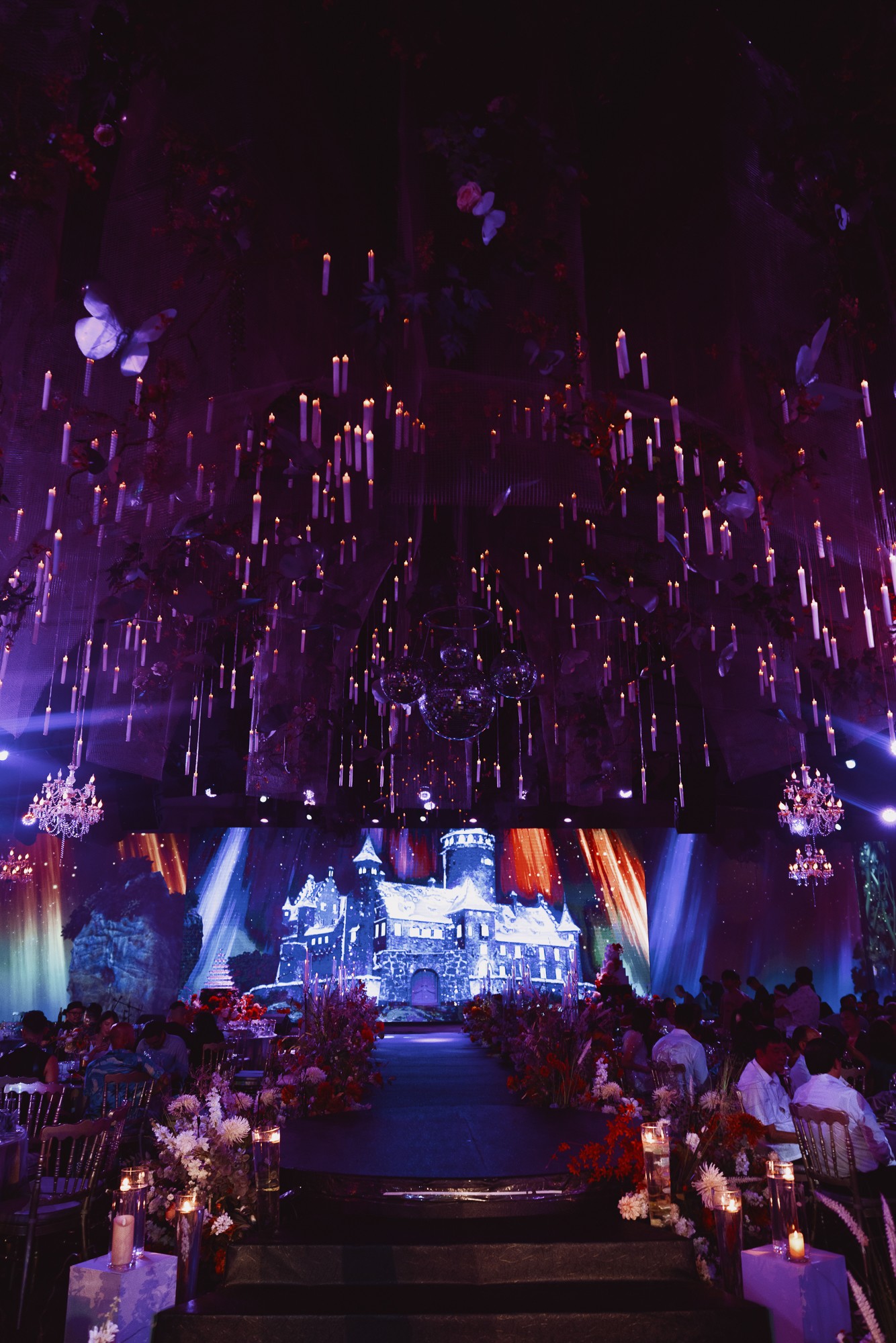 View - Đám cưới Vũ Ngọc Anh - Cường Seven: Vợ chồng diva Mỹ Linh có mặt chung vui