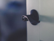 Làm mẹ - Con gái dậy thì thích không mặc gì đi ngủ khiến bố mẹ nhiều lần dở khóc dở cười