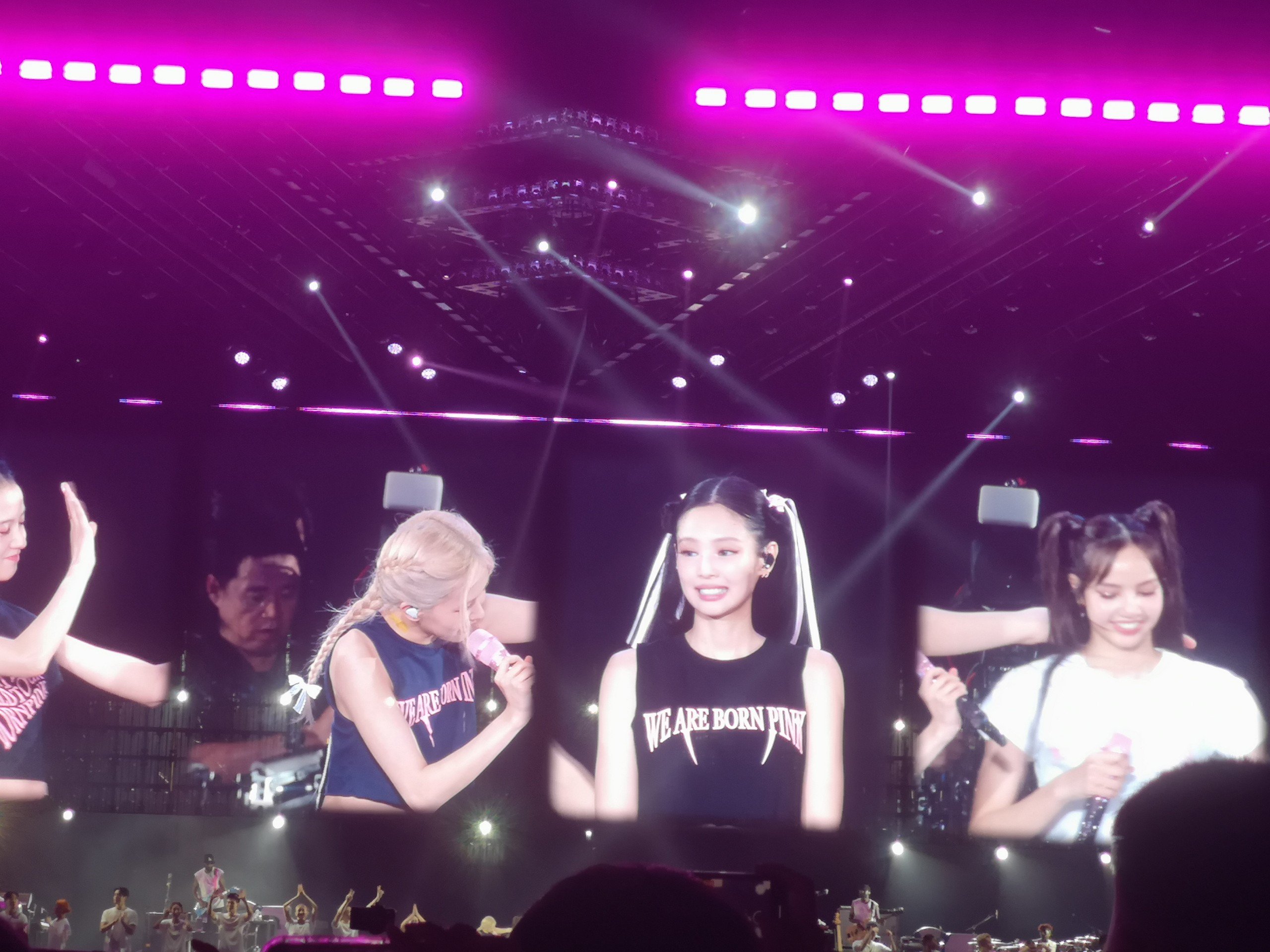 View - Khán giả nói gì sau đêm nhạc đầu tiên của Blackpink tại Mỹ Đình?