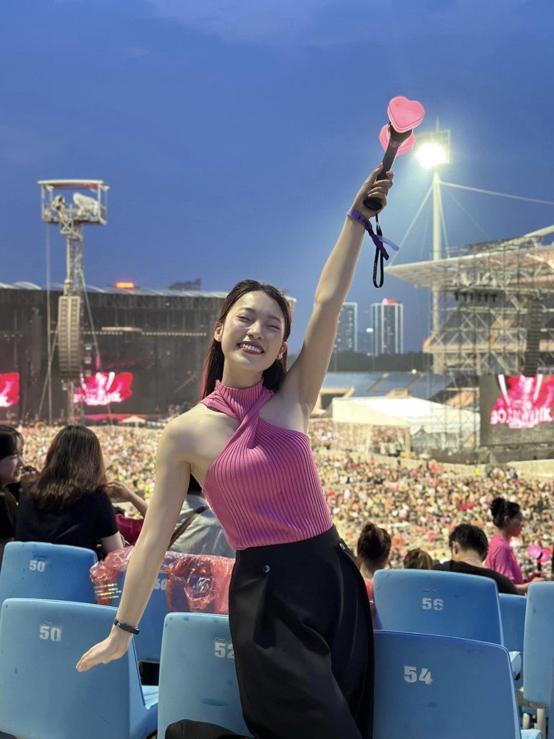 View - Không phải Hoàng Thùy Linh, đây mới là sao nữ được nhắc tới nhiều nhất sau concert Blackpink