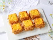 Còn thừa vài lát bánh mì và ít ruốc, nhanh tay làm ngay thế này được món ăn sáng cực ngon lại đẹp mắt