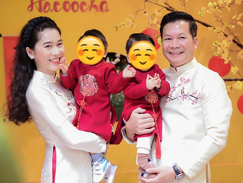 Vợ của Shark Hưng là Nguyễn Thu Trang - Á hậu 1 tại cuộc thi Hoa Hậu Việt Nam ở Cộng Hoà Séc vào năm 2010. Kể từ khi về chung một nhà, cặp đôi thường chia sẻ loạt ảnh hạnh phúc trên trang cá nhân và dành lời ngôn tình cho nhau.
