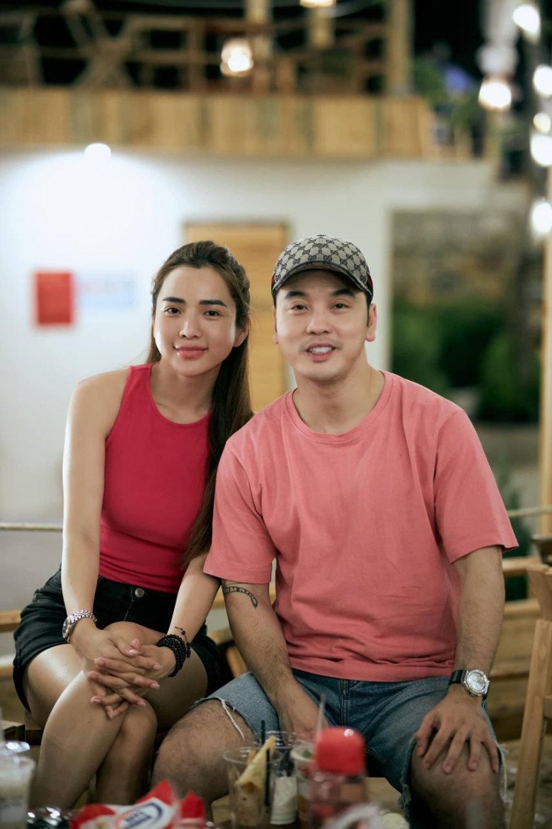 View - Mẹ đơn thân về làm vợ Ưng Hoàng Phúc, bầu bí tăng 20kg, giờ là gái 3 con dáng đẹp phát mê