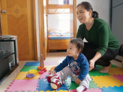 Làm mẹ - Giúp việc lương 10 triệu/tháng vẫn bớt xén tiền đi chợ khiến con nhập viện, tôi đuổi việc thì cô ta đưa ra "bùa hộ mệnh"