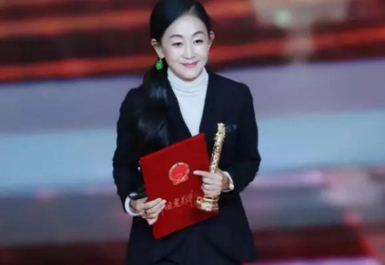 View - Trần Cẩn - Ảnh hậu hàng đầu showbiz: 2 thập kỷ không ăn cơm, vì lời hứa với anh trai không lấy chồng