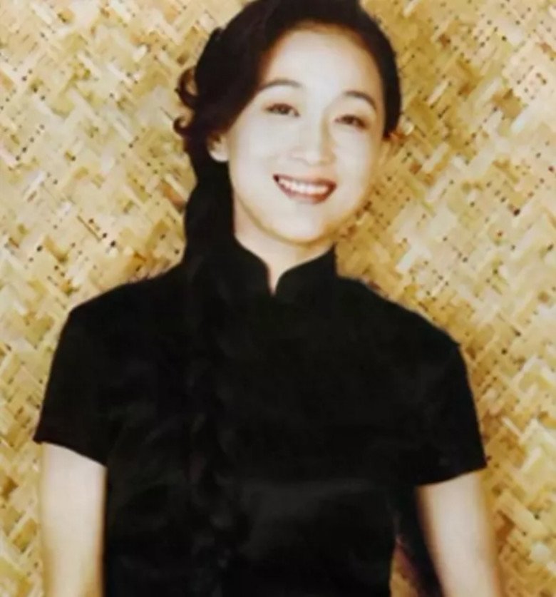 View - Trần Cẩn - Ảnh hậu hàng đầu showbiz: 2 thập kỷ không ăn cơm, vì lời hứa với anh trai không lấy chồng