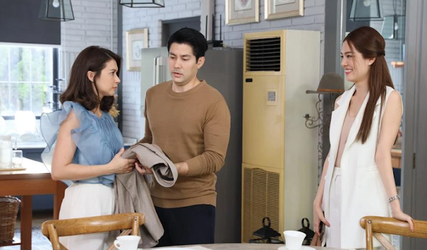 Nhân tình của chồng tìm đến tận nhà, tôi đưa cuốn sổ nhàu nát cô ấy xem  xong hổ thẹn đi về