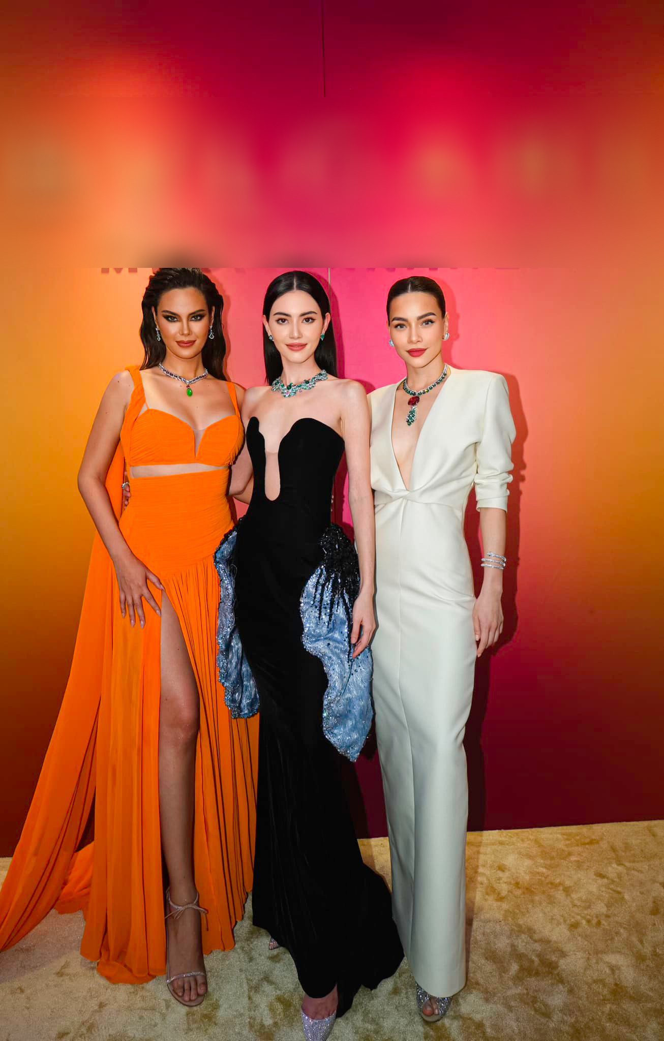 View - Hoa hậu chuyển giới đẹp nhất mọi thời đại át vía nhiều mỹ nhân, nhưng kém nhẹ trước tượng đài nhan sắc Việt