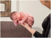 Bà bầu - Khoảnh khắc diệu kỳ: Những em bé chào đời trong tư thế cuộn tròn như ở bụng mẹ