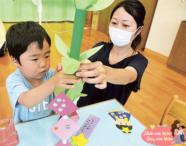 Những trẻ có tư duy cố định thường thích sự ổn định, yêu thích các quy tắc và sự kiểm soát.