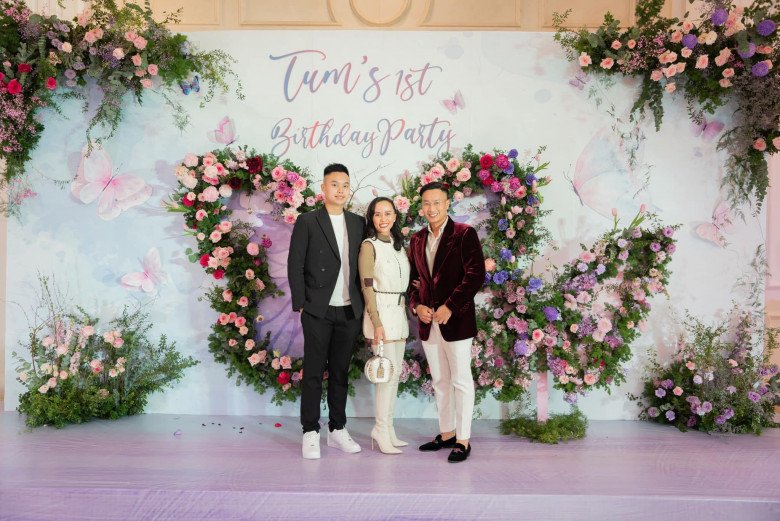 View - Vợ quyền lực của MC Hoa Thanh Tùng ngày càng giỏi giang, xinh đẹp nhưng Xuân Bắc lại gọi là tay ghê gớm