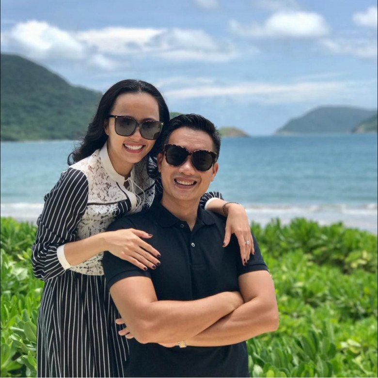 View - Vợ quyền lực của MC Hoa Thanh Tùng ngày càng giỏi giang, xinh đẹp nhưng Xuân Bắc lại gọi là tay ghê gớm