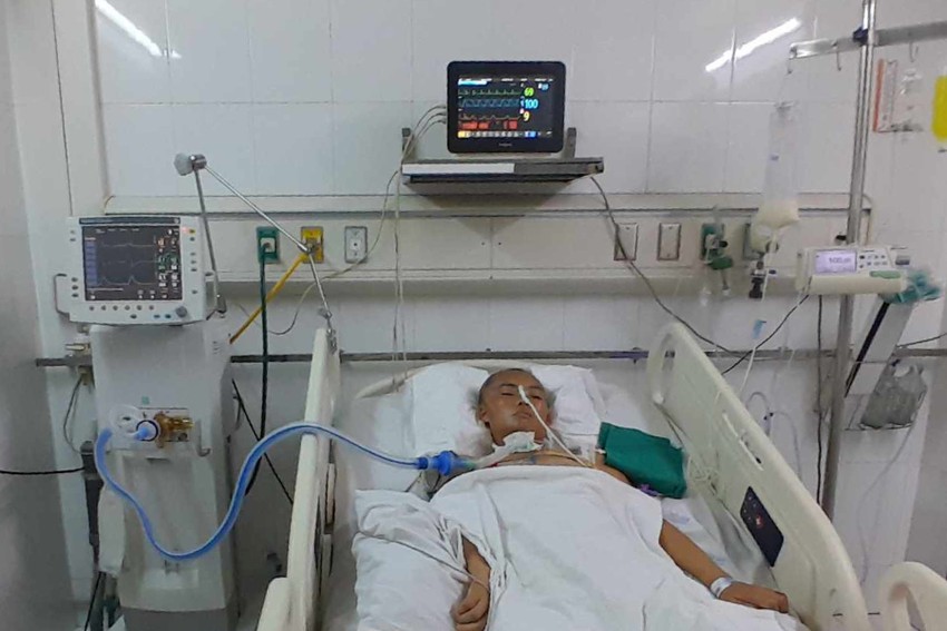 View - Cả làng ở Hà Tĩnh họp khẩn trong đêm góp gạo tiền giúp học sinh nghèo vào đại học